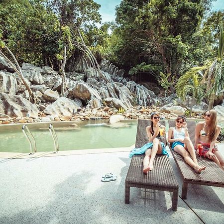 Aman Tioman Beach Resort Kampung Genting Bagian luar foto