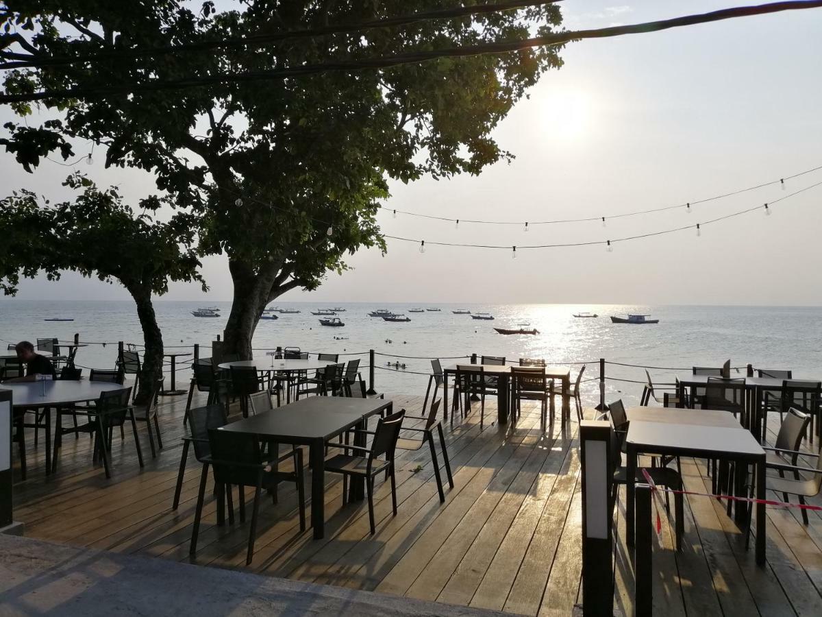 Aman Tioman Beach Resort Kampung Genting Bagian luar foto