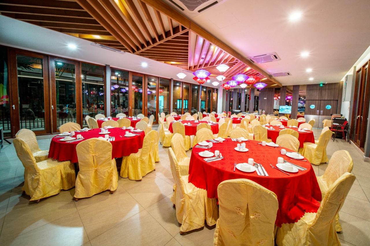 Aman Tioman Beach Resort Kampung Genting Bagian luar foto